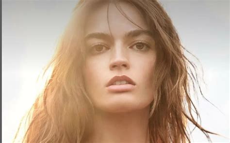 who is the actress in the burberry advert|Burberry emma mackey.